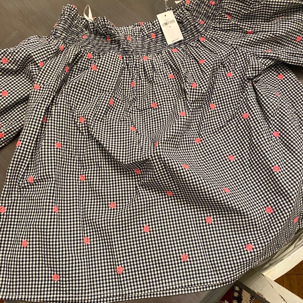 Off the Shoulder Gingham shirt